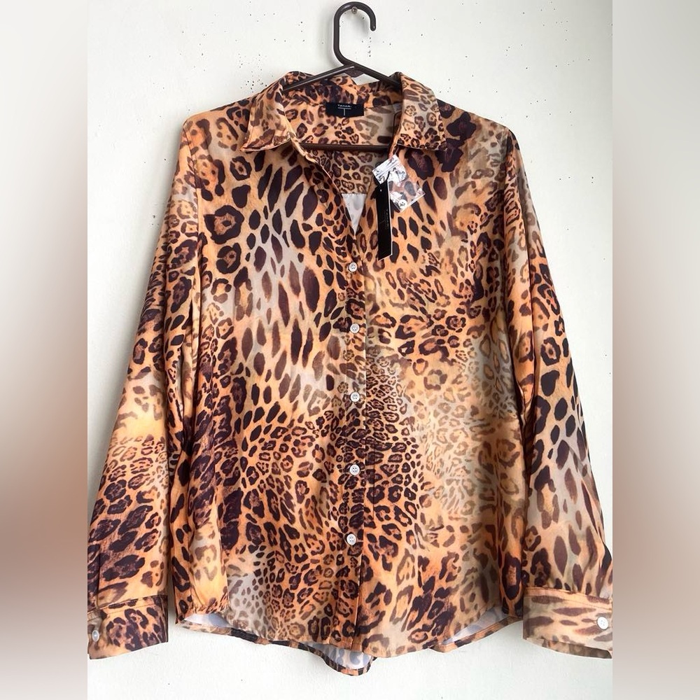 NWT Large Tahari Top